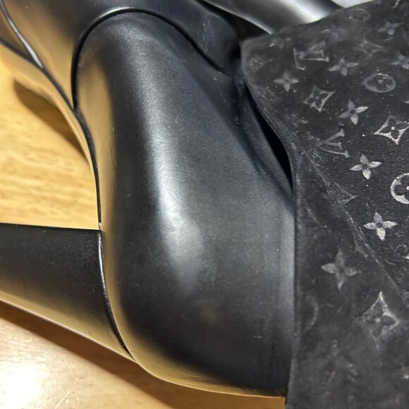 Authentic Louis Vuitton Blk Leather LV Logo Suede Art Deco Heel Boot 37.5 US/7.5 - Picture 16 of 16